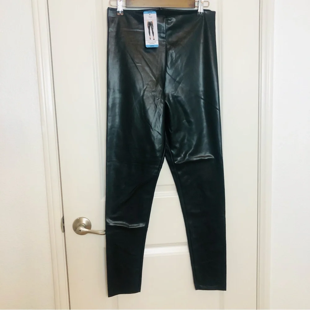 NWT New JOIE Faux Leather leggings Black Vegan various sizes MSRP $198 - Picture 4 of 13